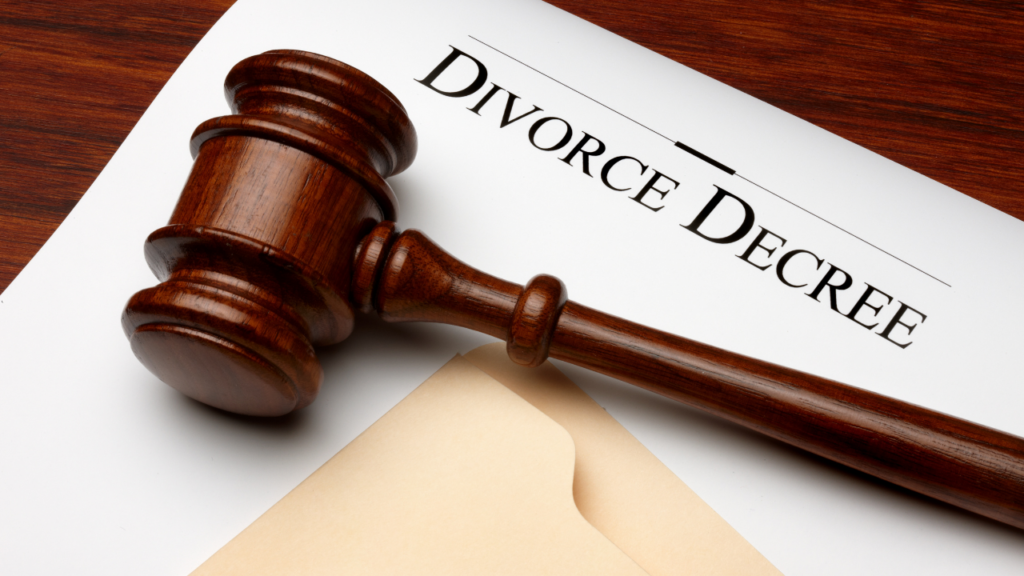 Ex Not Following Divorce Decree in Illinois